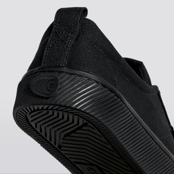 New- worn once- Cariuma Canvas Sneaker - Picture 3 of 10